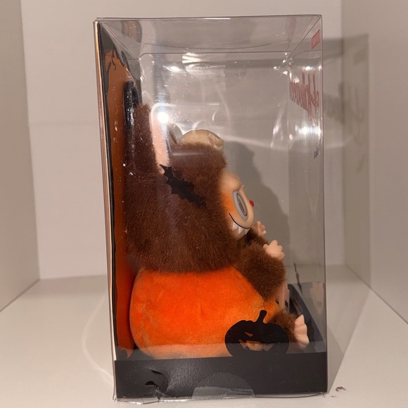 POP MART Halloween Labubu Sitting Pumpkin Vinyl Plush Pendant - Picture 7 of 10